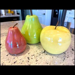 Set of 3 ceramic fruit decor